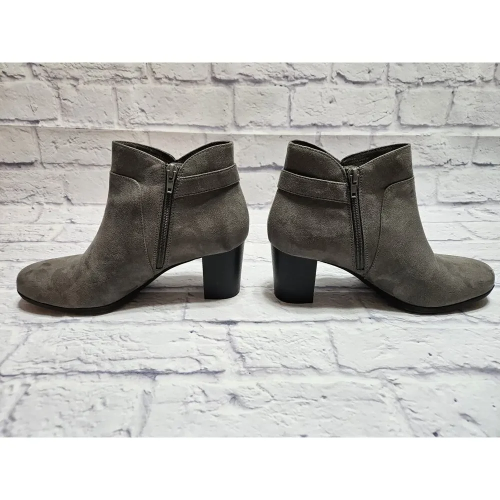 Giani Bernini Women’s Gray Suede Ankle Boots Bootie Block Heel Zip Size 10M EUC